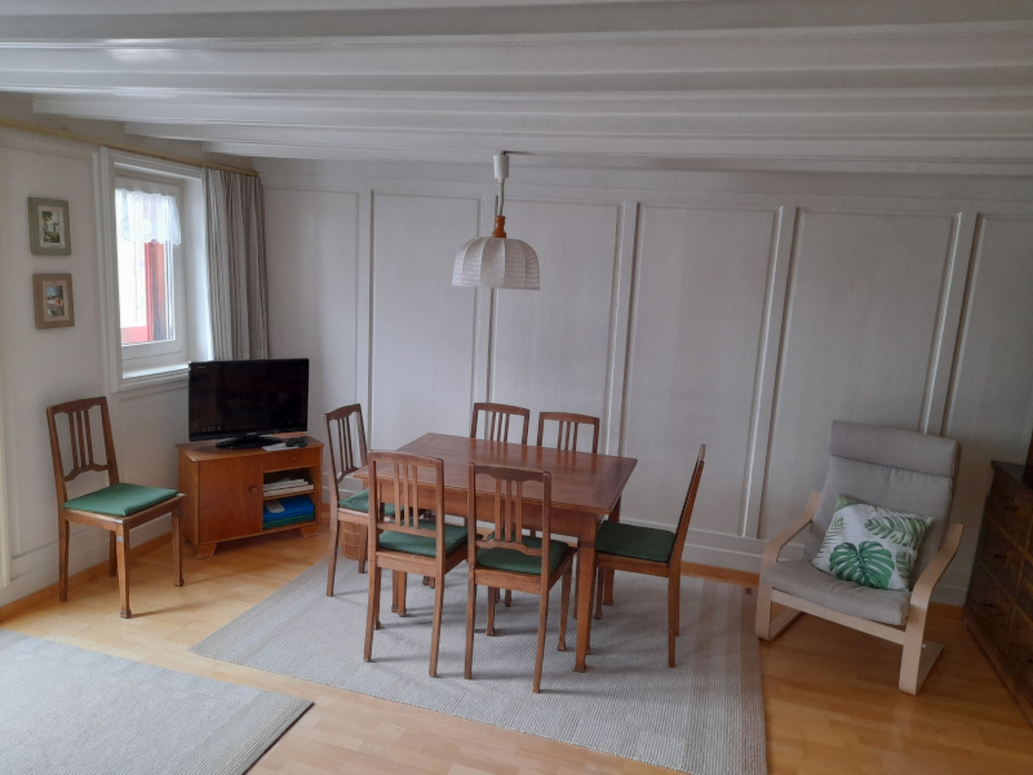 Ferienwohnungen Jörihus A&B, (Medels). - Binnen