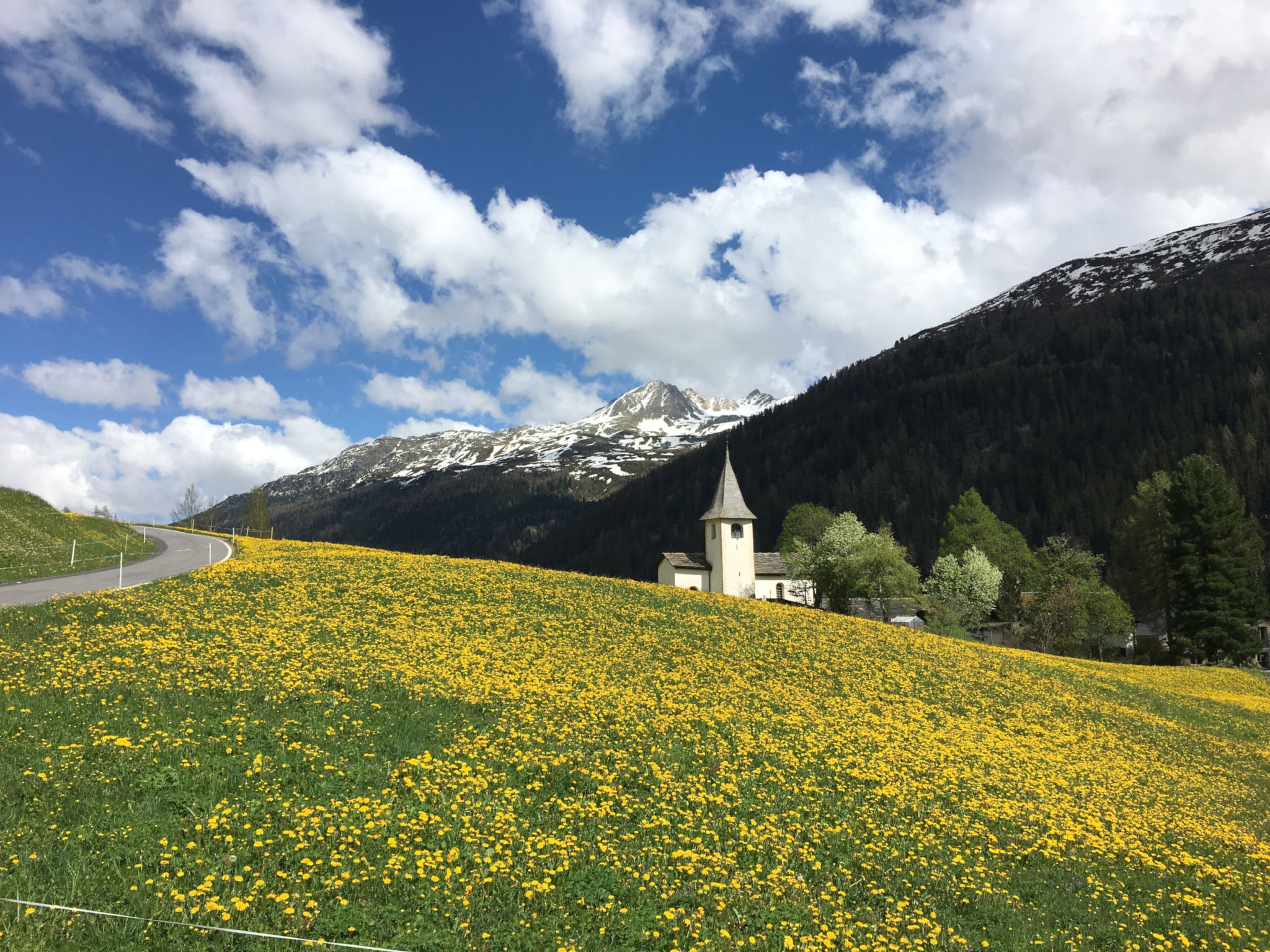 Ferienwohnungen Jörihus A&B, (Medels). - Buiten