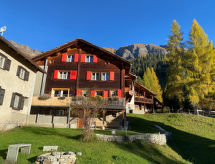 Sfeervol appartement voor 6 personen in Splügen met overdekt terras - thumbnail 3