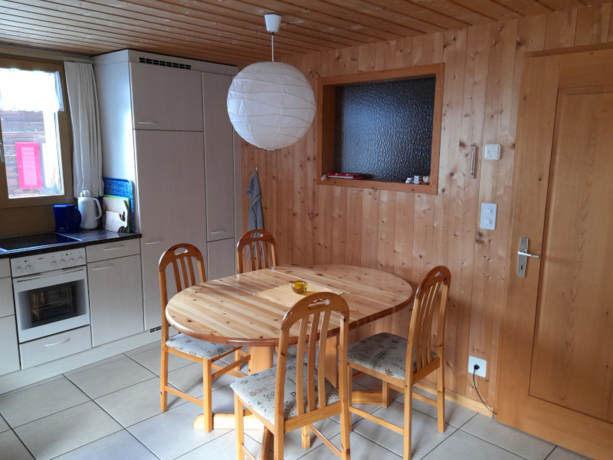 Ferienwohnungen Jörihus A&B, (Medels). - Binnen