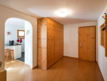 Muntschi in Andeer: Gezellig appartement met balkon in Viamala - thumbnail 3