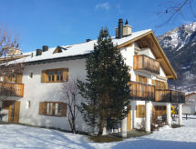 Knusse studio voor 2 in Andeer met balkon en bergzicht - thumbnail 4