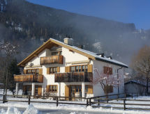 Knusse studio voor 2 in Andeer met balkon en bergzicht - thumbnail 2