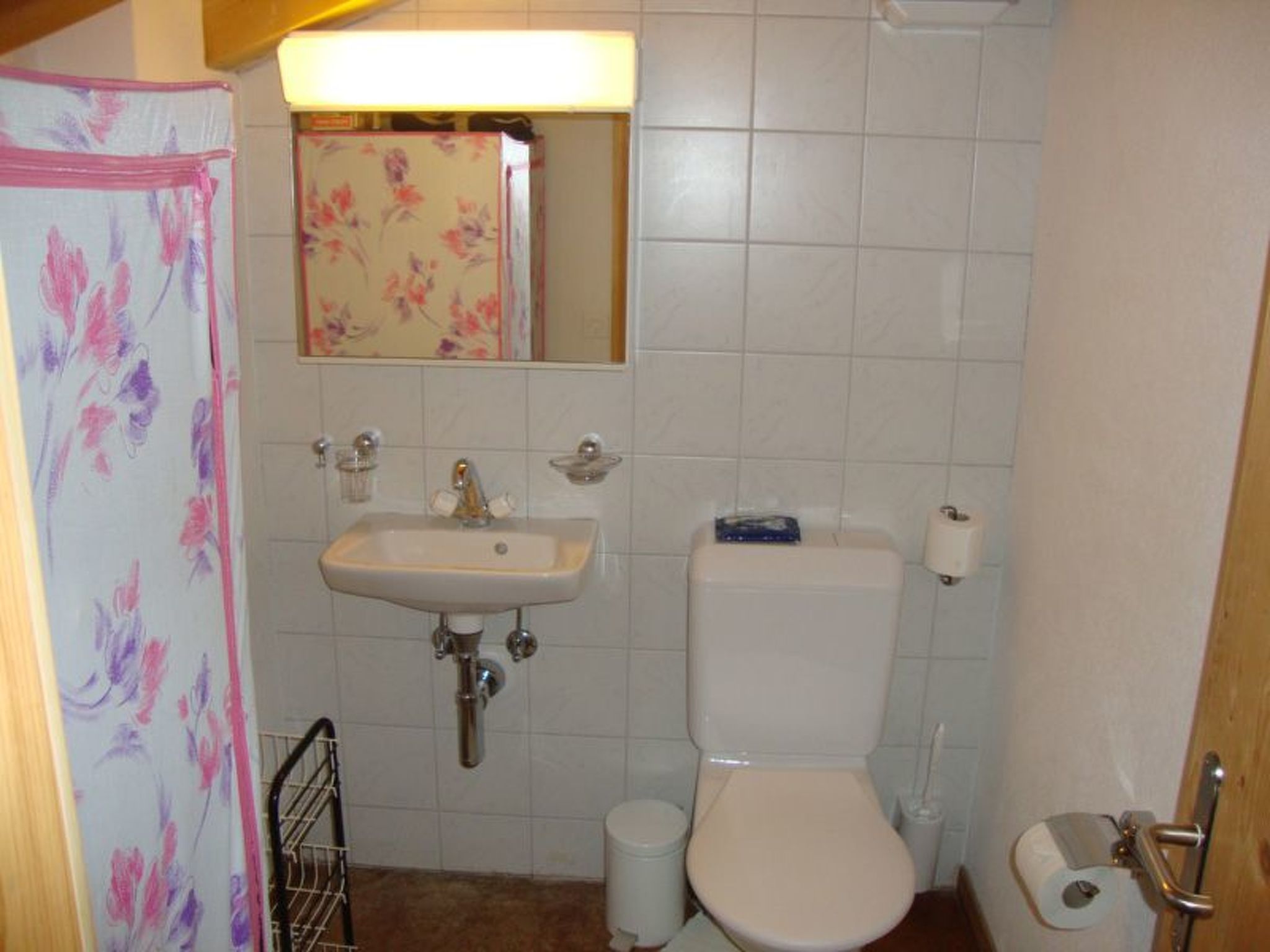 Appartement Wohnung Baltensperger, (Andeer), – Salle de bains, photo 7 sur 10