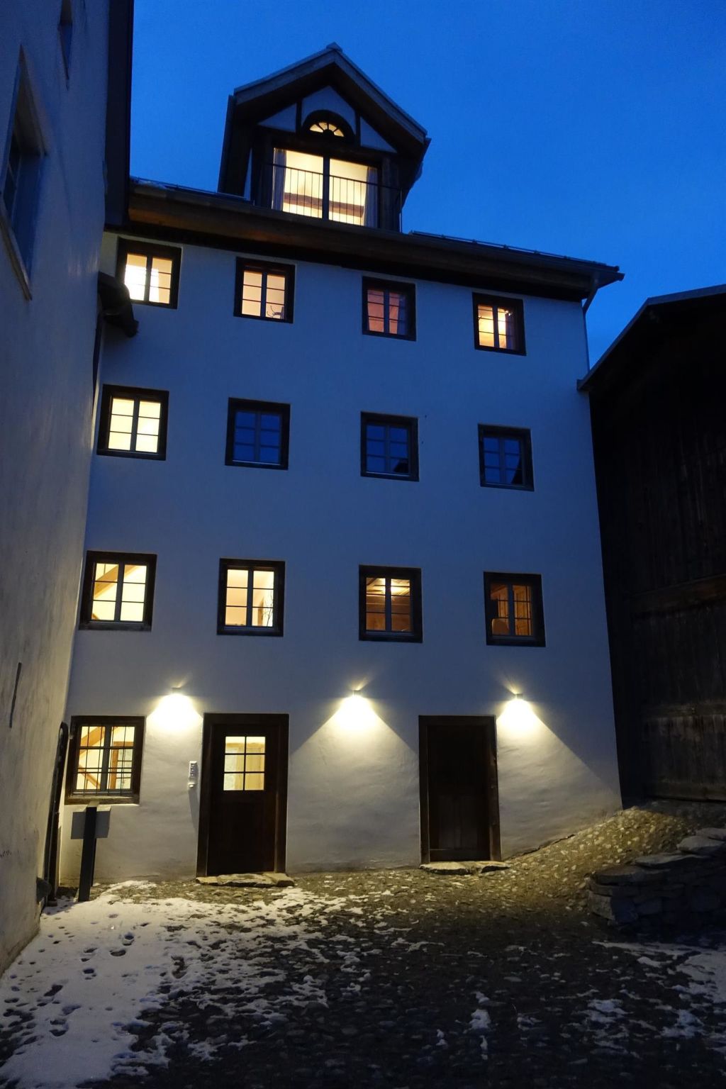 Tgesa Antgerna Appartement/Fewo, Bad, WC, 4 oder mehr Schlafräume - Image-tags.info