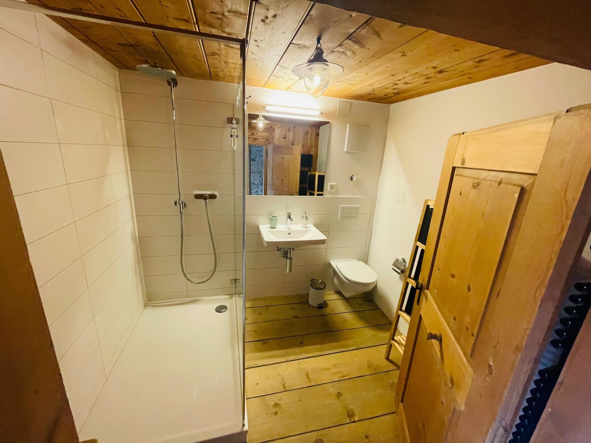 Tgesa Antgerna Appartement/Fewo, Bad, WC, 4 oder mehr Schlafräume - Image-tags.info