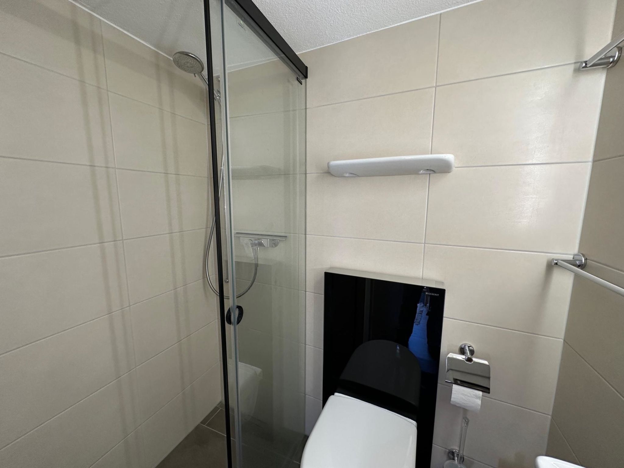 Jonnys Paradisli Appartement/Fewo, Dusche und Bad, WC, 1 Schlafraum - Image-tags.info