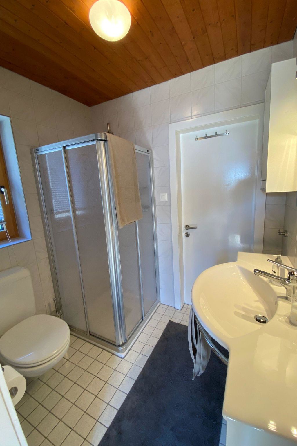 Tga Muntanela Appartement/Fewo, Dusche und Bad, WC, 2 Schlafräume - Image-tags.info
