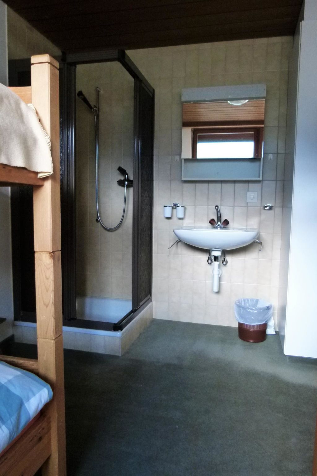 Penthouse Tgesa Tgampi T33 Appartement/Fewo, Bad, WC, 2 Schlafräume - Image-tags.info