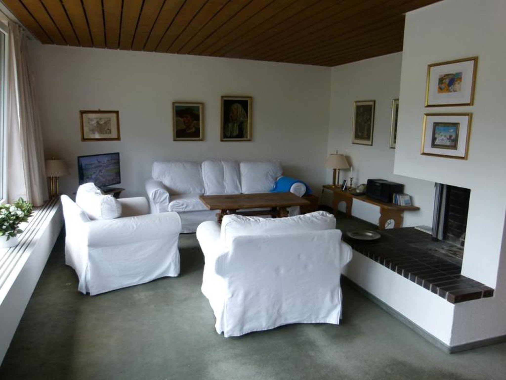 Penthouse Tgesa Tgampi T33 Appartement/Fewo, Bad, WC, 2 Schlafräume