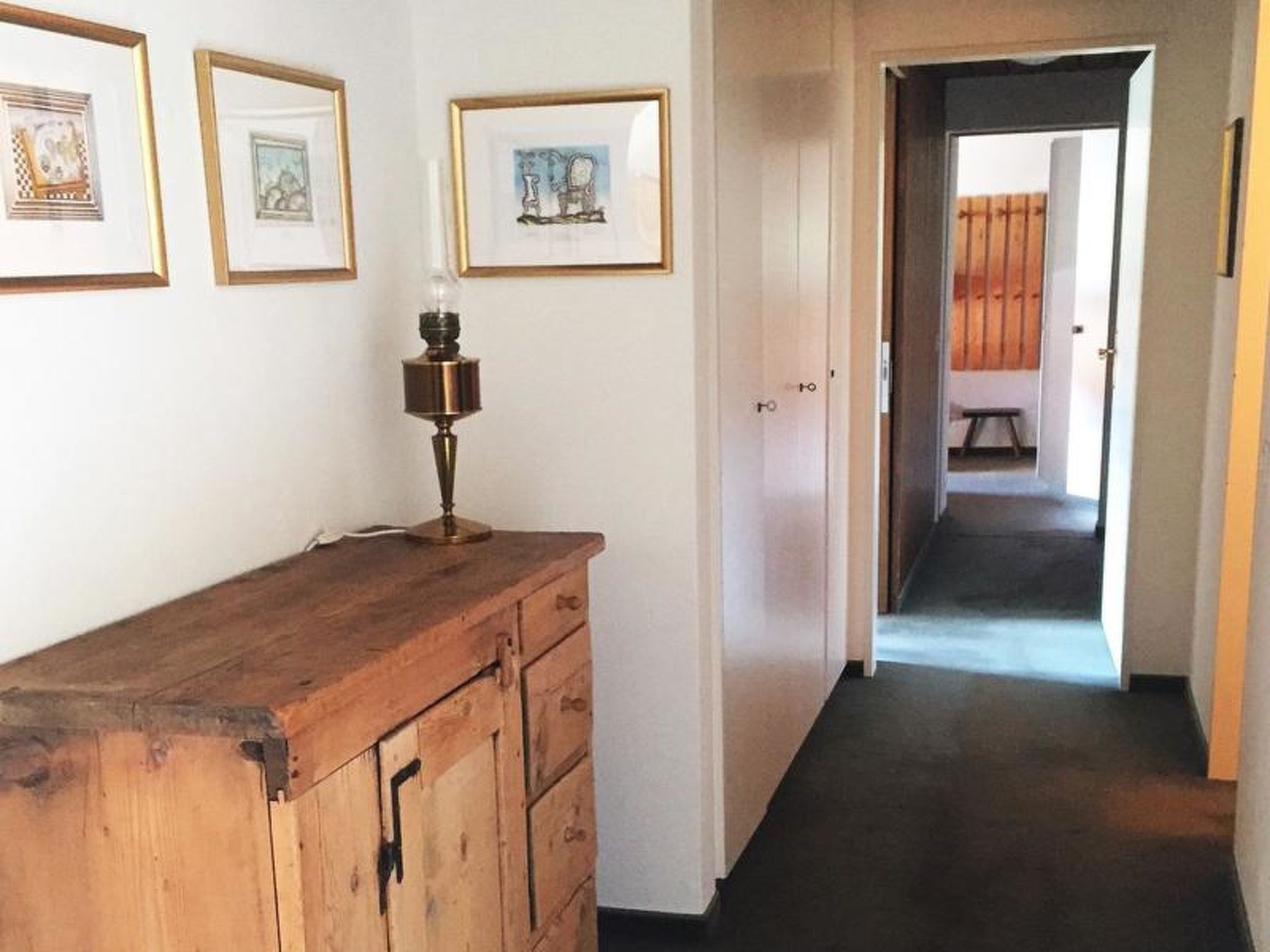 Penthouse Tgesa Tgampi T33 Appartement/Fewo, Bad, WC, 2 Schlafräume
