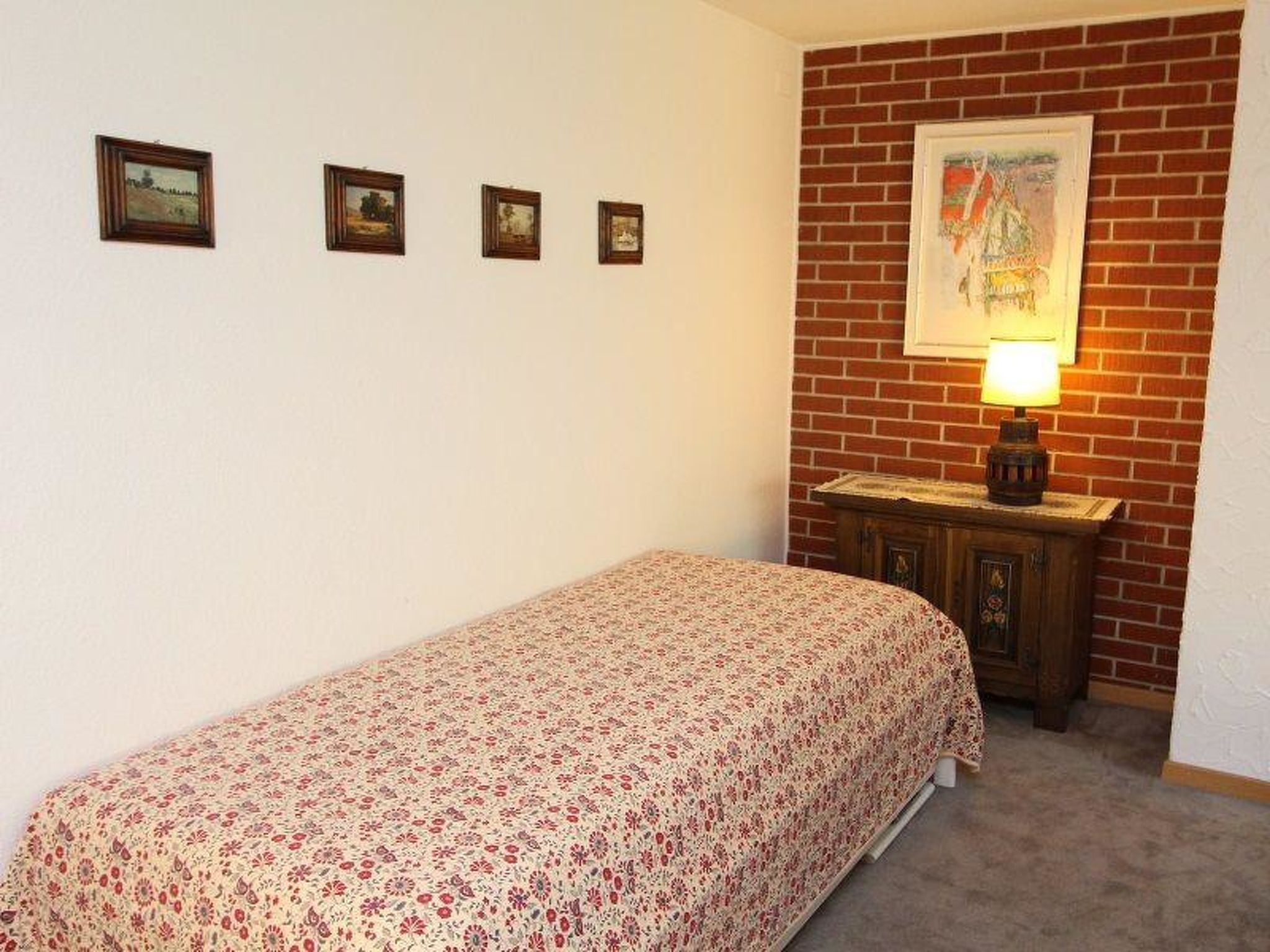 Las Vals E14 2.5 Zimmerwohnung - 4 Betten - Binnen