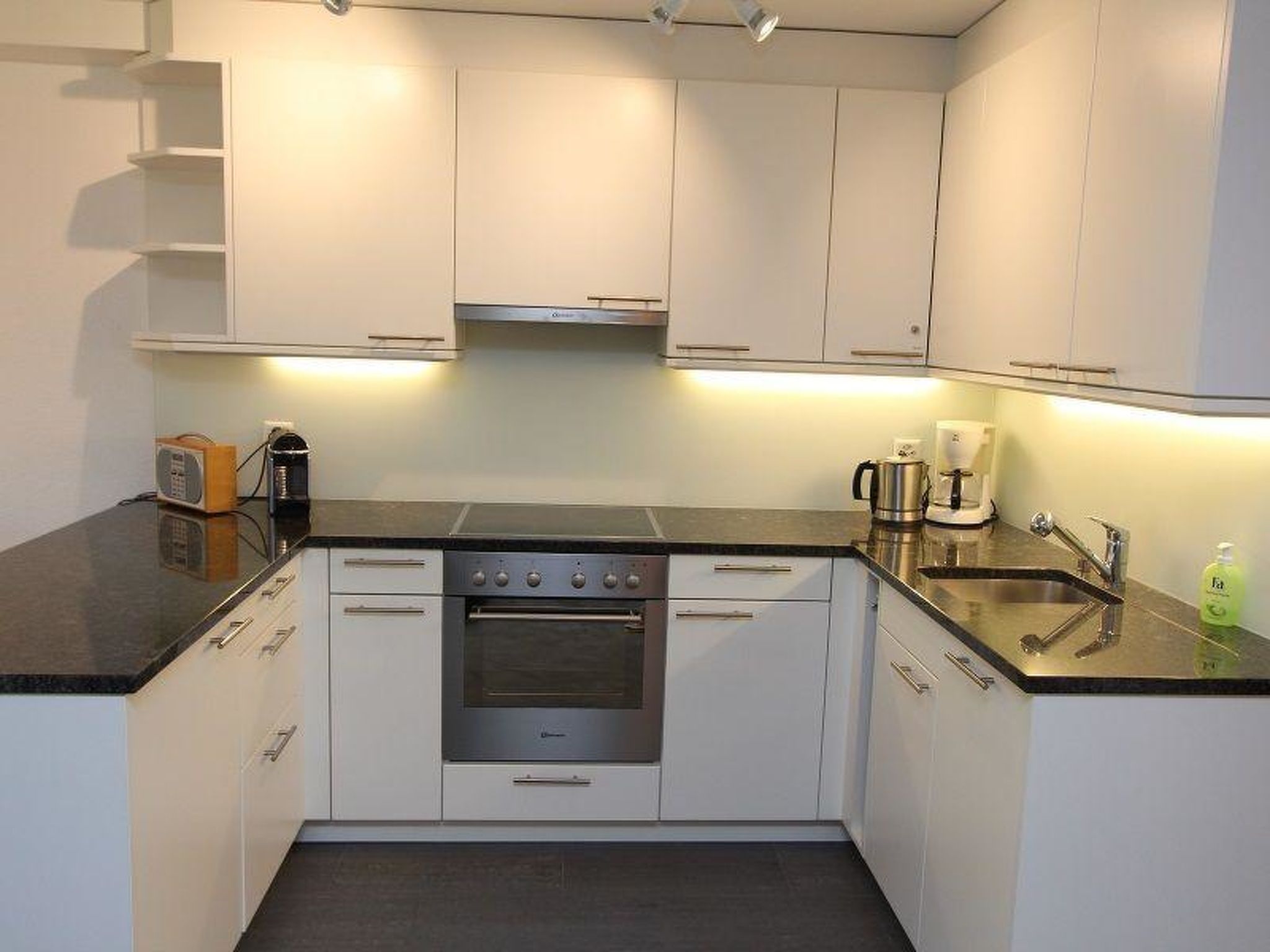 Las Vals E14 2.5 Zimmerwohnung - 4 Betten - Binnen