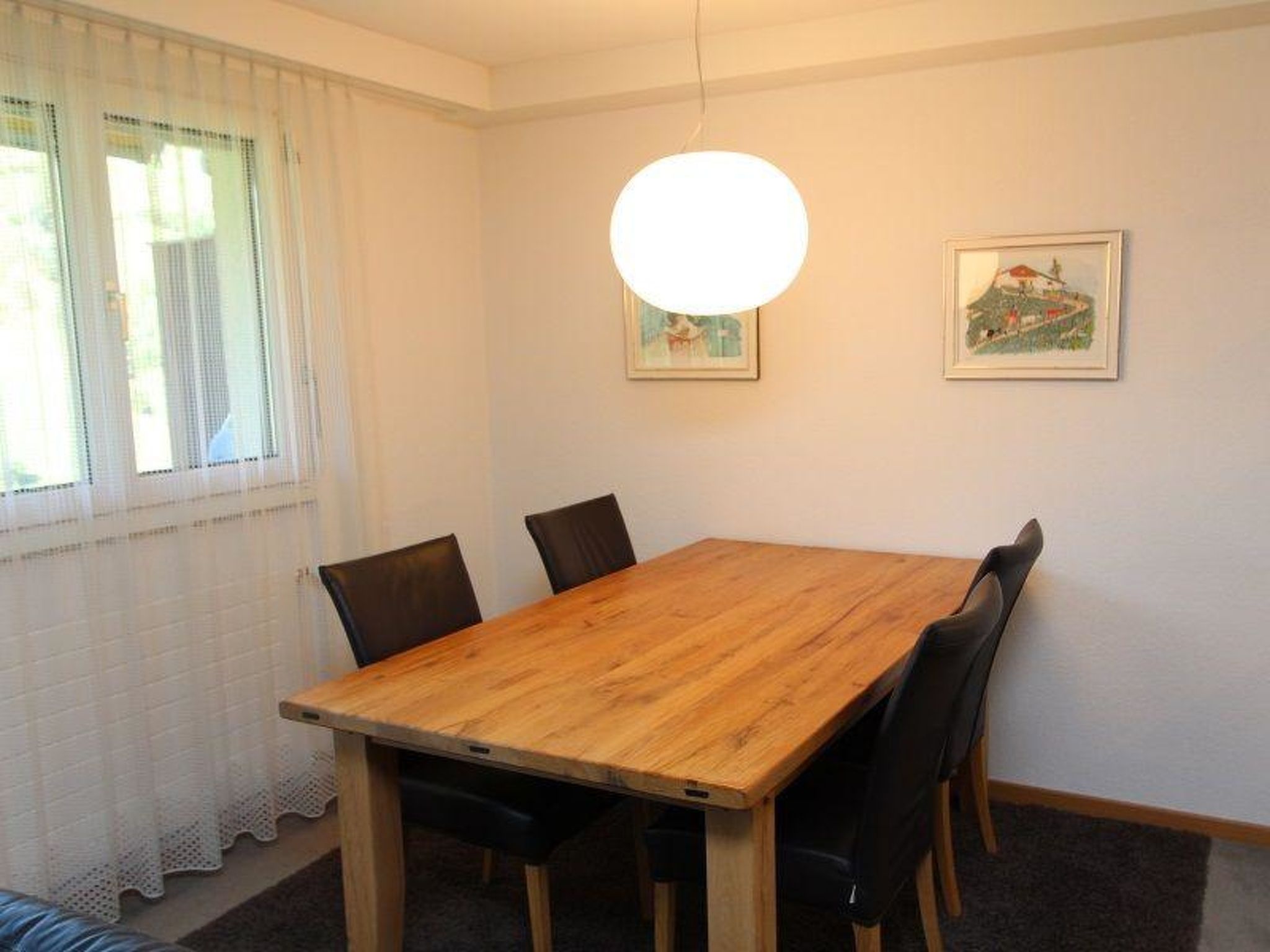 Las Vals E14 2.5 Zimmerwohnung - 4 Betten - Binnen