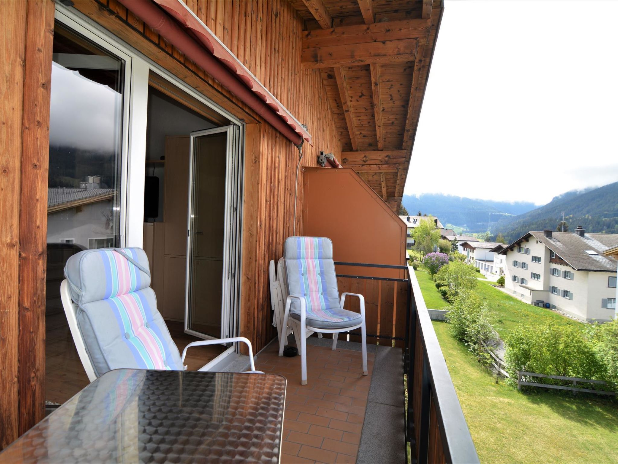 Tgesa Zundregn Appartement/Fewo, Bad, WC, 3 Schlafräume - Image-tags.info
