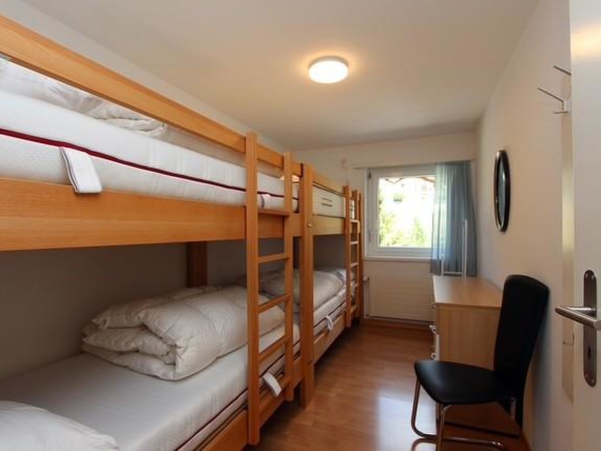Tgesa La Niva 11 Appartement/Fewo, Bad, WC, 2 Schlafräume - Image-tags.info