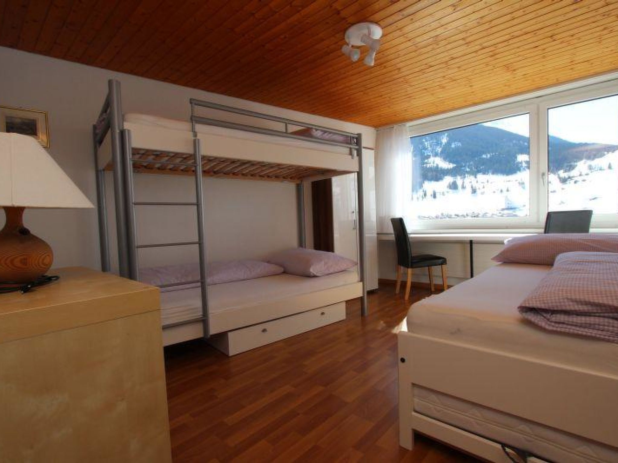 Tgesa Sunnmatt Nr. 13 Appartement/Fewo, Bad, WC, 1 Schlafraum - Image-tags.info