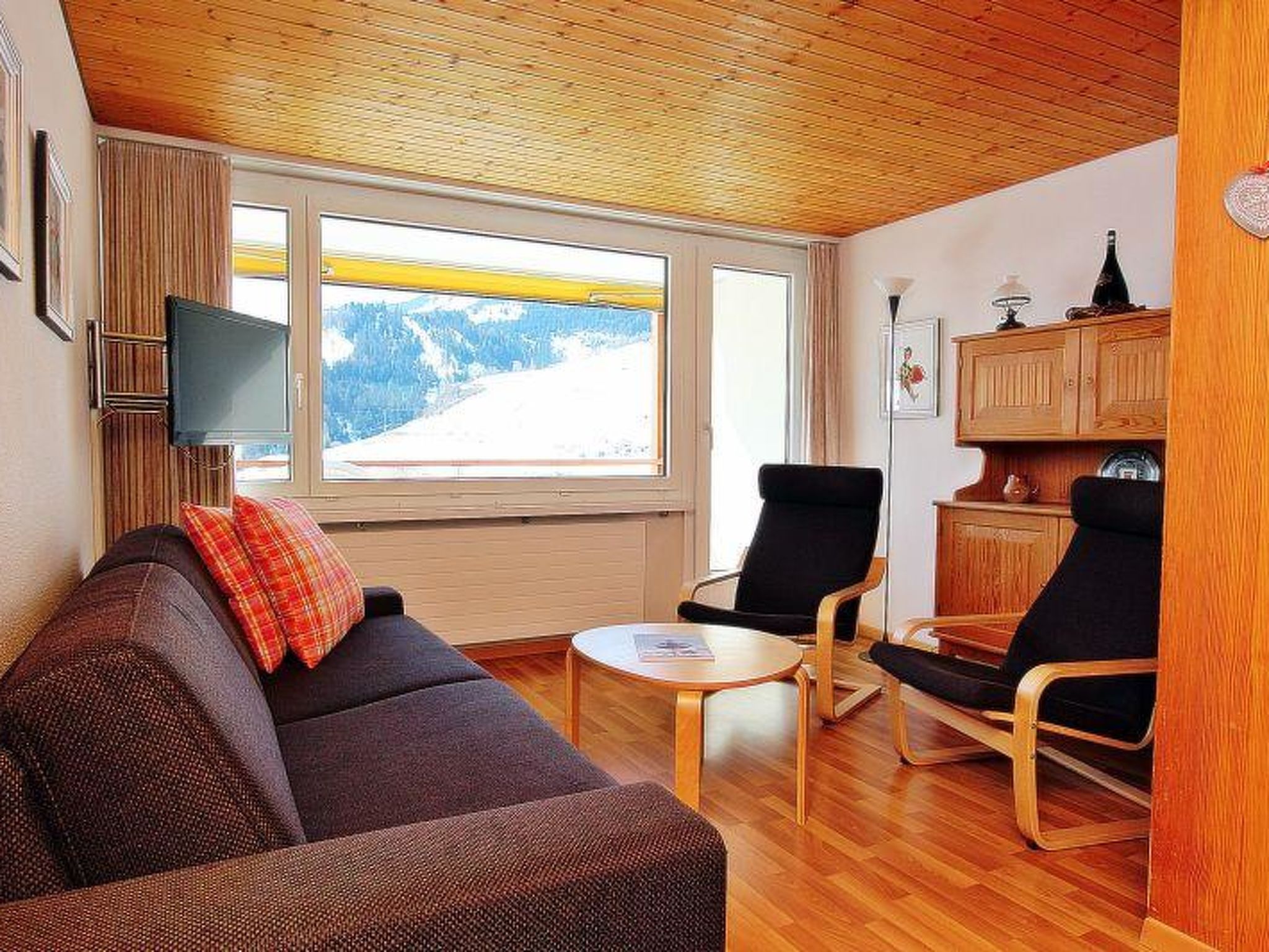Tgesa Sunnmatt Nr. 13 Appartement/Fewo, Bad, WC, 1 Schlafraum