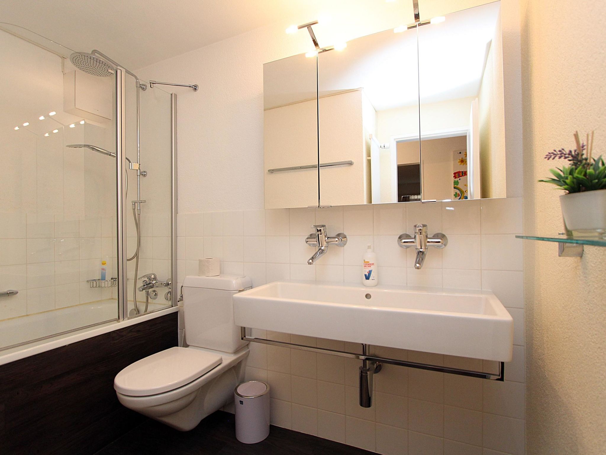 Tgesa La Niva 1 Appartement/Fewo, Dusche oder Bad, WC, 2 Schlafräume - Image-tags.info