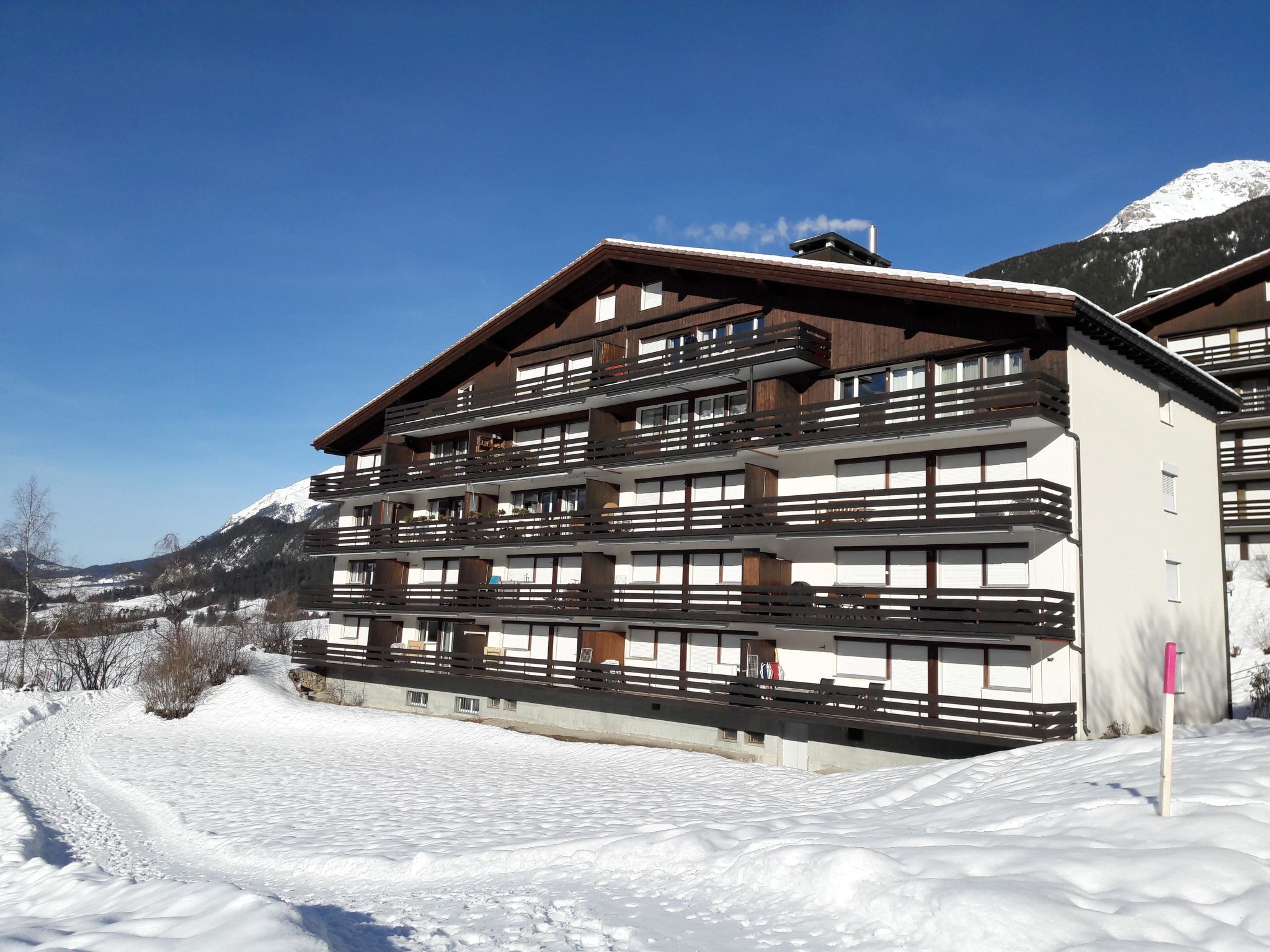 Las Vals D16 Appartement/Fewo, Dusche, WC, 3 Schlafräume — view 1 of 9