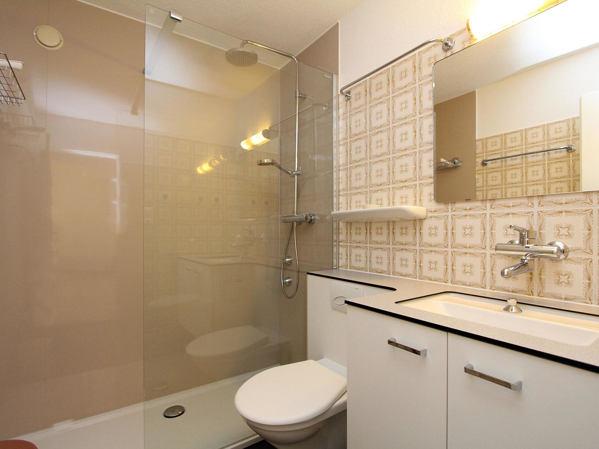 Las Vals E03 Appartement/Fewo, Dusche, WC, 2 Schlafräume - Image-tags.info