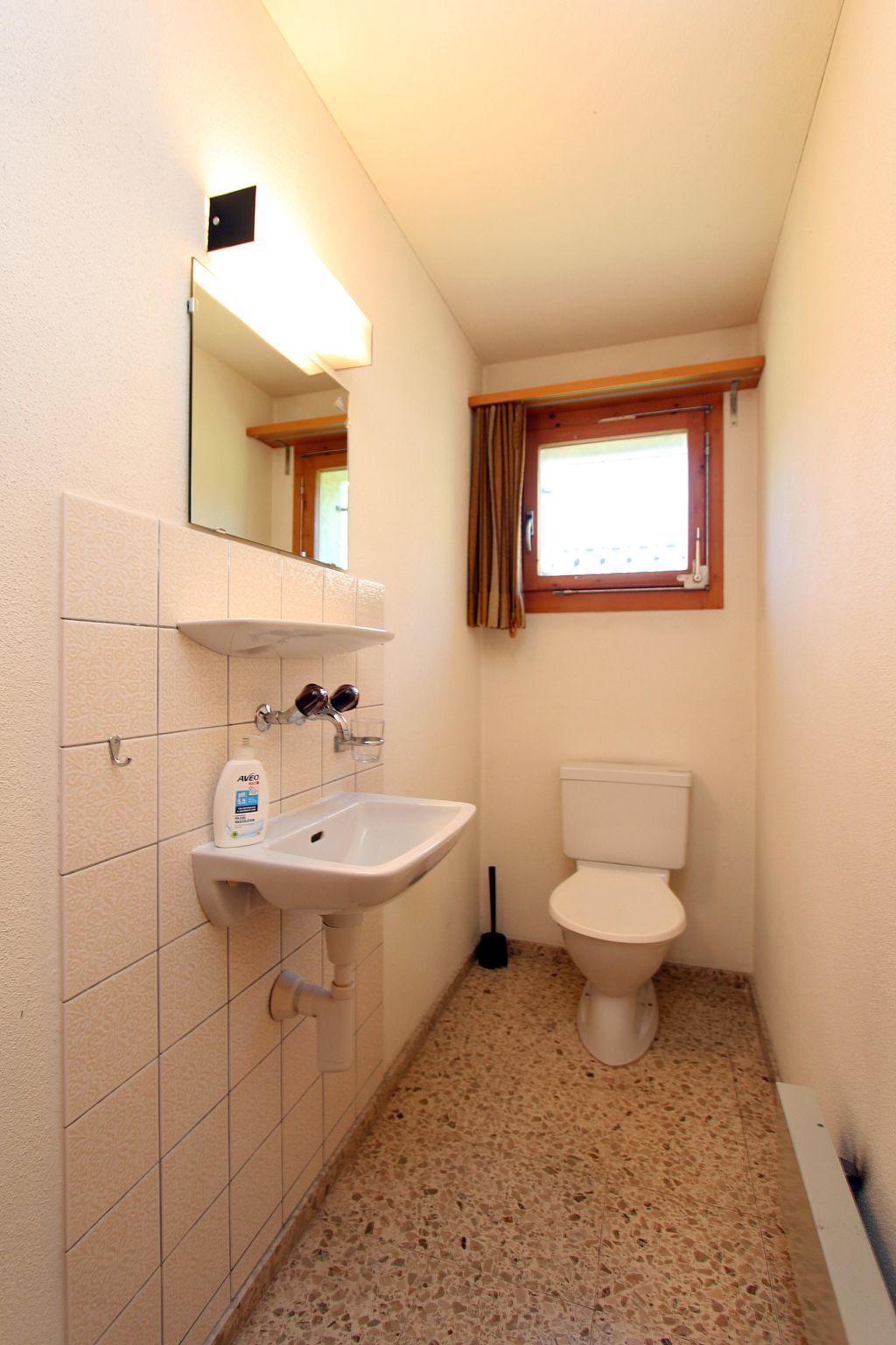 Alexandra Appartement/Fewo, Bad, WC, 3 Schlafräume 4.5 Zimmerwohnung - 6 Betten - Image-tags.info