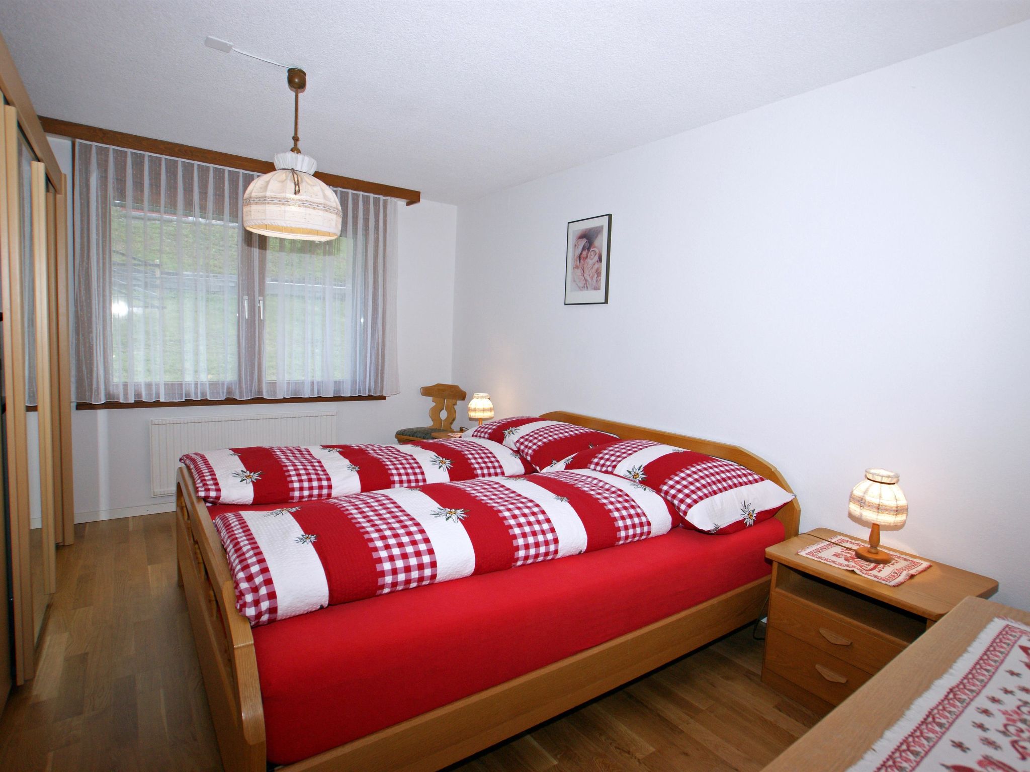 Cadras 23 Appartement/Fewo, Bad, WC, 1 Schlafraum 2 Zimmerwohnung - 4 Betten - Drinnen