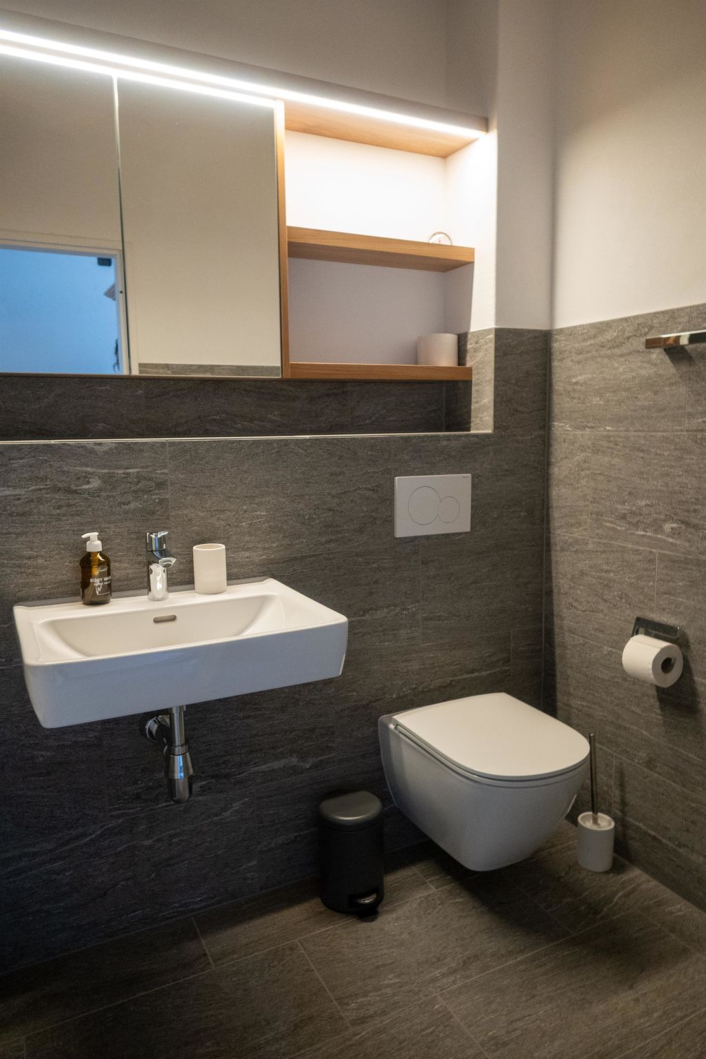 Porta Neff Appartement/Fewo, Bad, WC, 2 Schlafräume - Image-tags.info