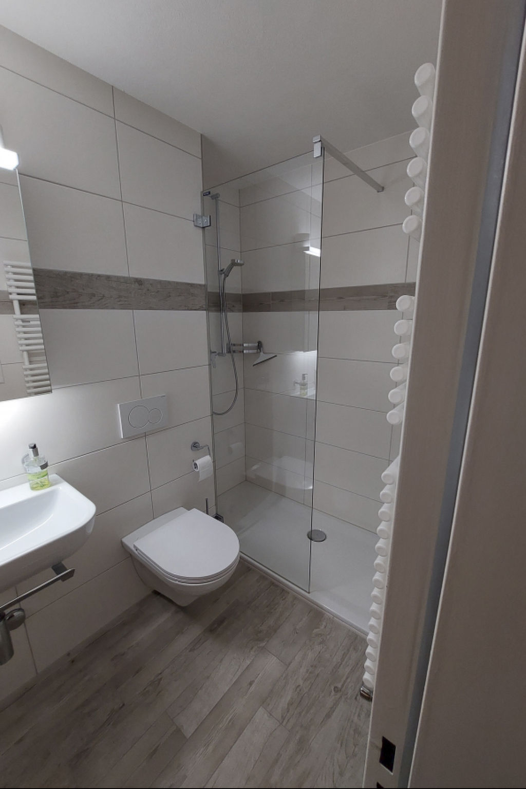 Corn Alv 13 Appartement/Fewo, Dusche oder Bad, WC, 1 Schlafraum - Image-tags.info