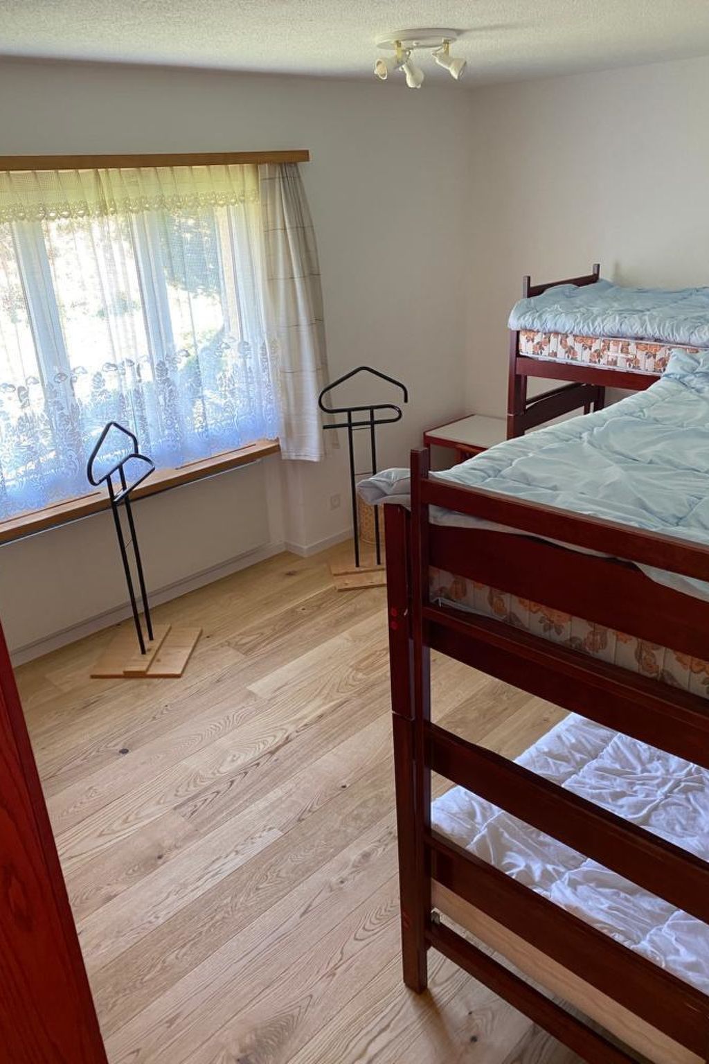 Gelgia Sommer-Salis Appartement/Fewo, Bad, WC, 2 Schlafräume - Image-tags.info