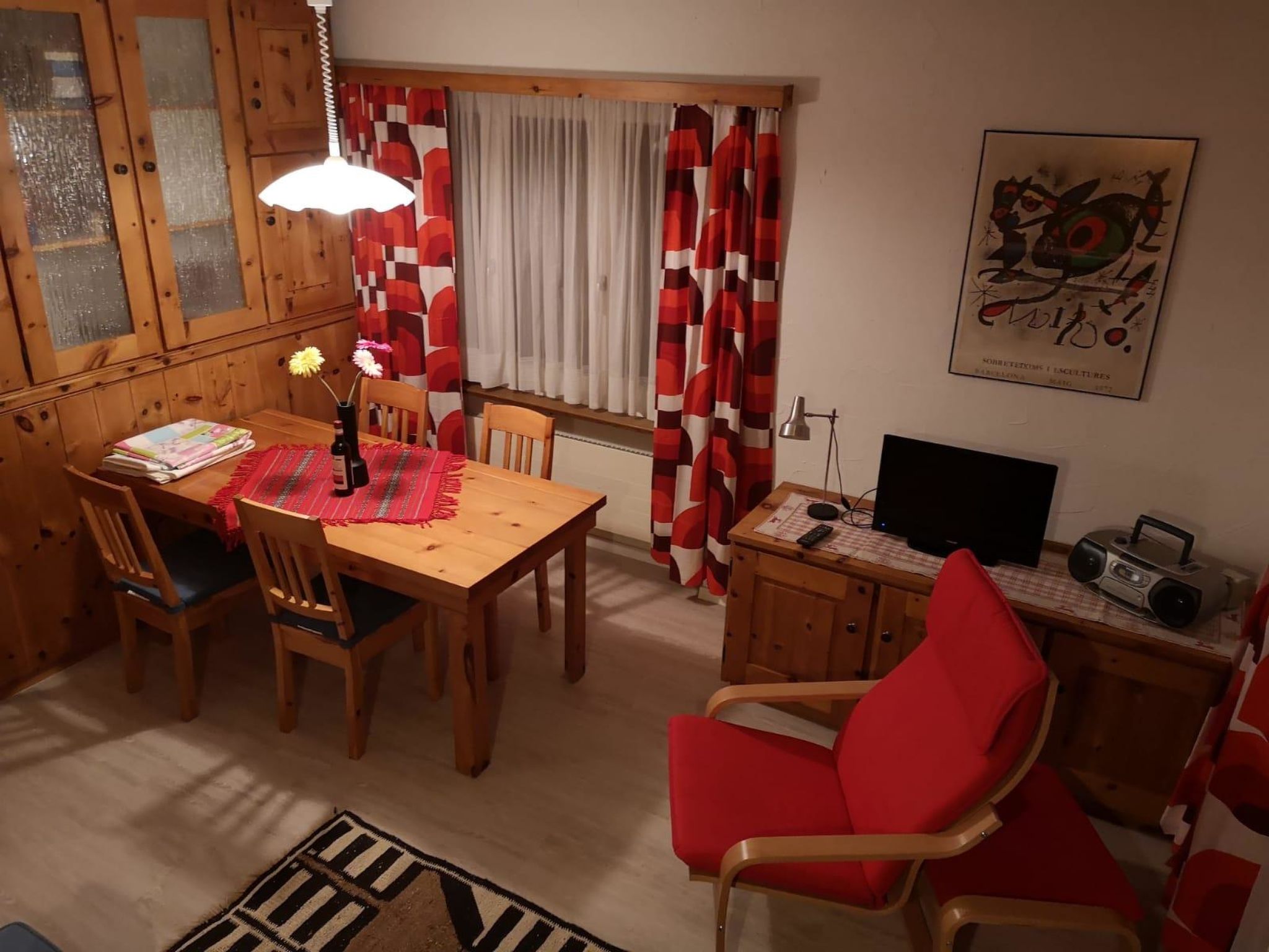 Curtinfess Rezzonico Appartement/Fewo, Bad, WC, 1 Schlafraum - Image-tags.info