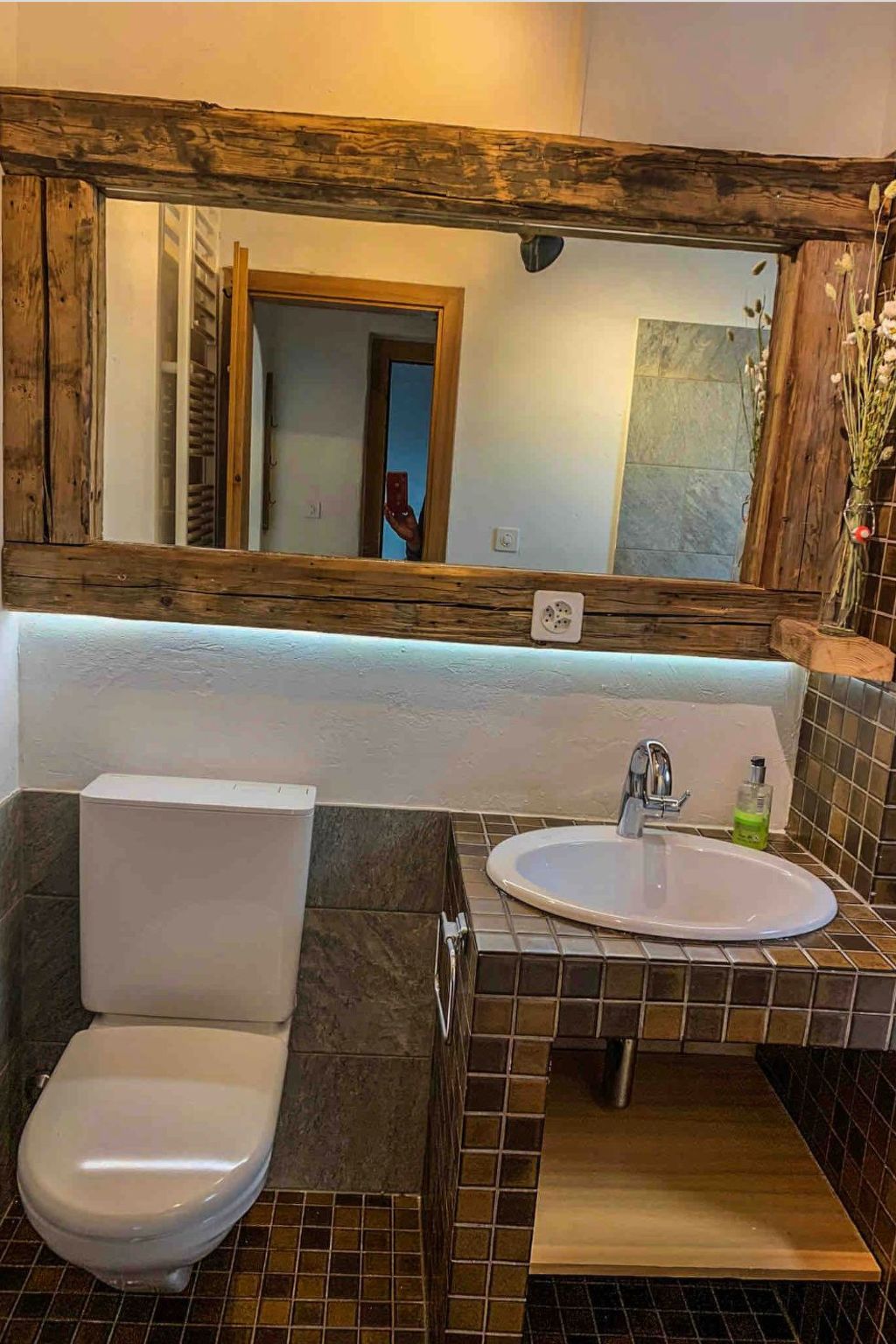 Mit Blick in die Berge-Image-tags.info