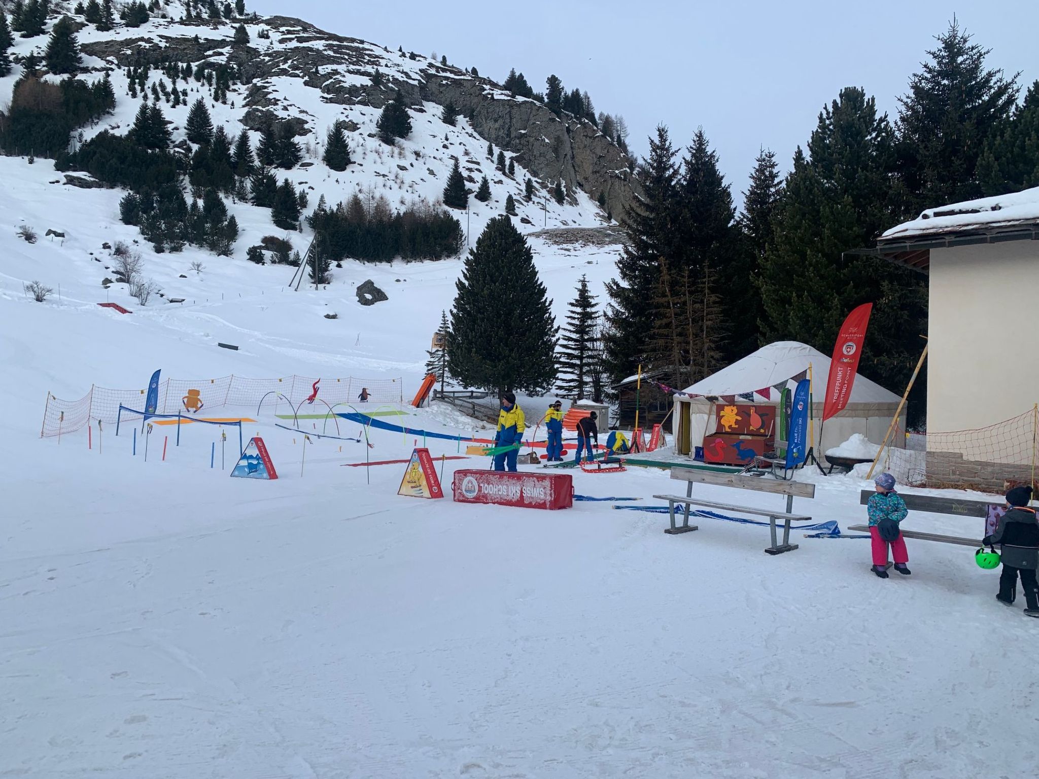 Mit Blick in die Berge-Image-tags.info