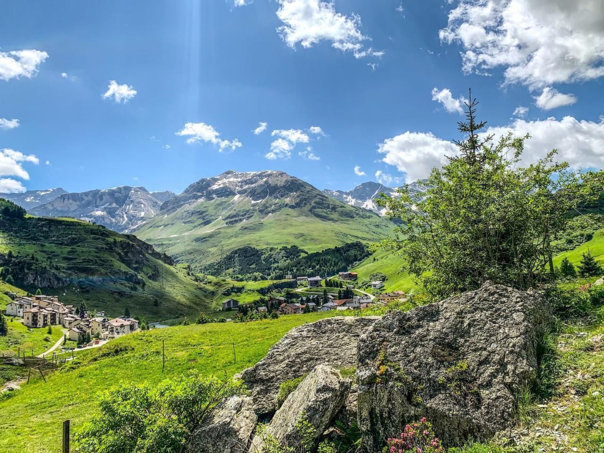 Mit Panoramablick in die Bergwelt-Image-tags.info