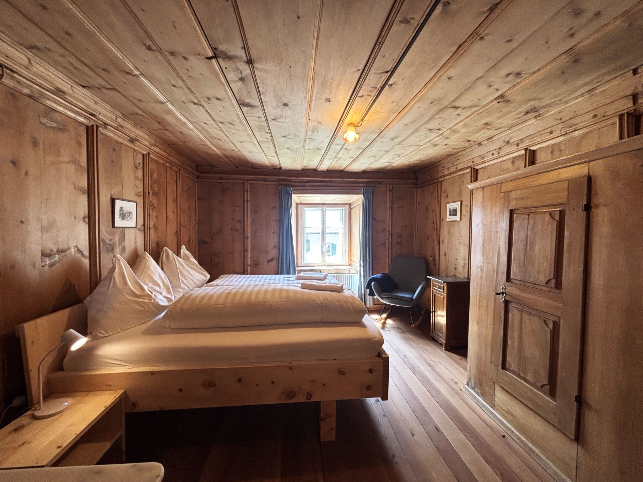 Appartement Haus Buol Bergün, (Bergün/Bravuogn), 213 – Chambre, photo 7 sur 21