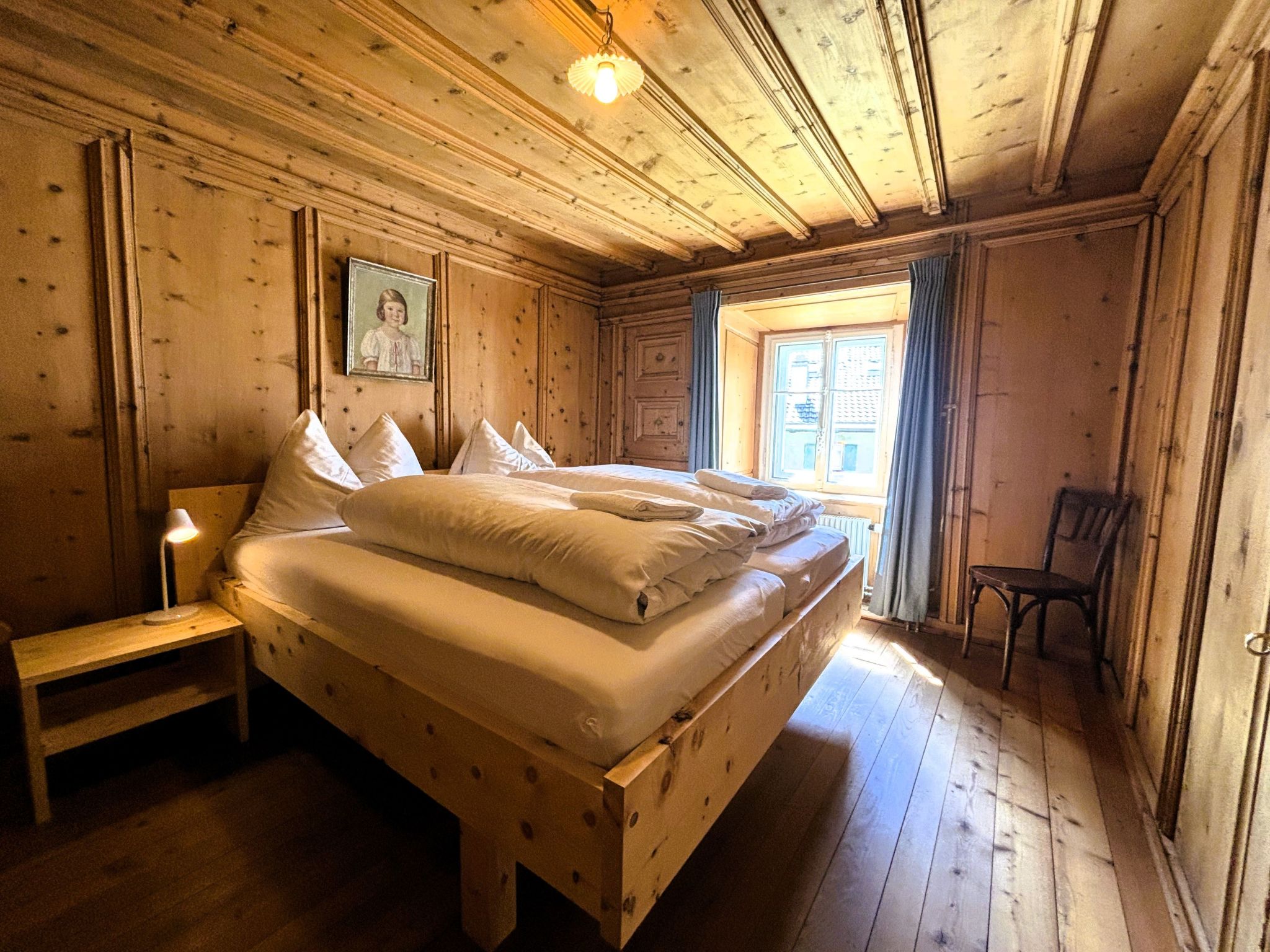 Appartement Haus Buol Bergün, (Bergün/Bravuogn), 213 – Chambre, photo 9 sur 21