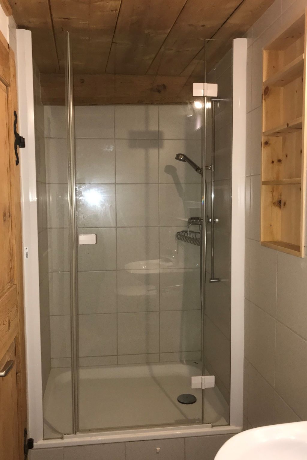 Appartement Haus Buol Bergün, (Bergün/Bravuogn), 213 – Salle de bains, photo 12 sur 21