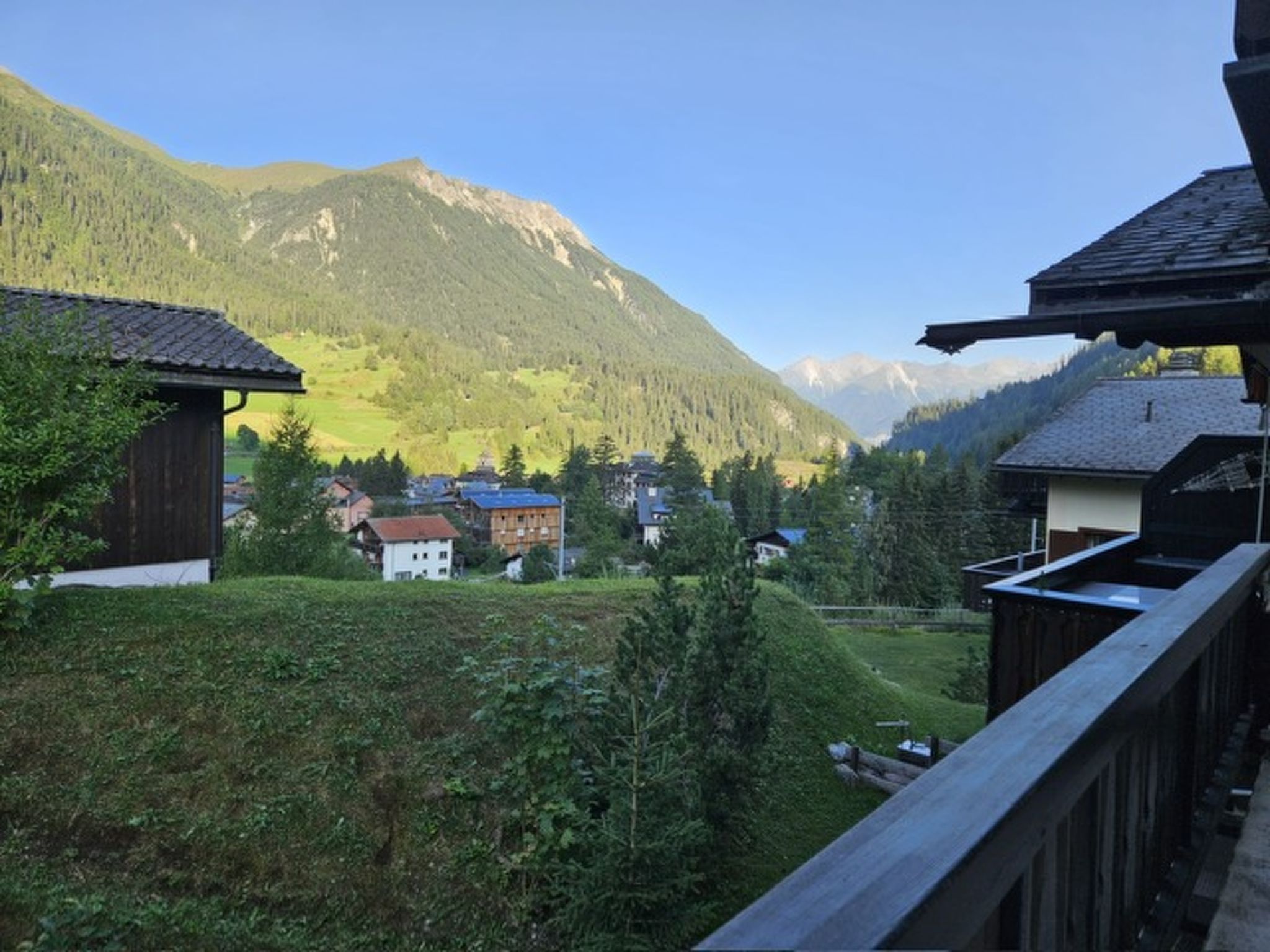 Albula B Chasa Nana, (Bergün/Bravuogn). - Buiten
