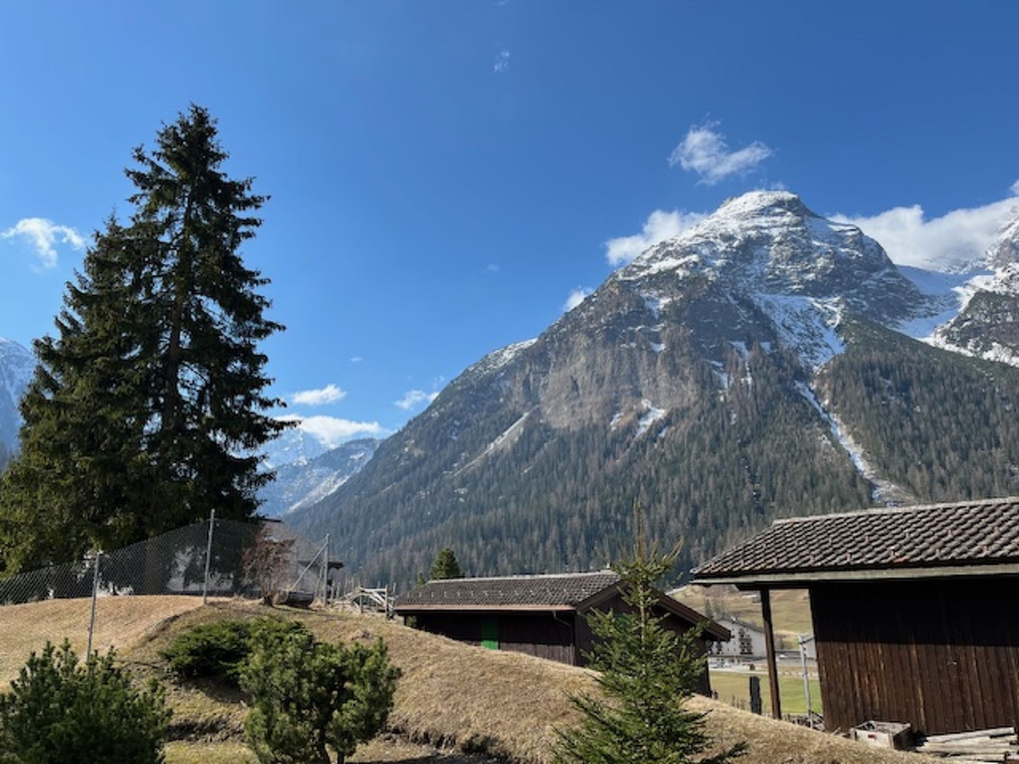Albula B Chasa Nana, (Bergün/Bravuogn). - Buiten