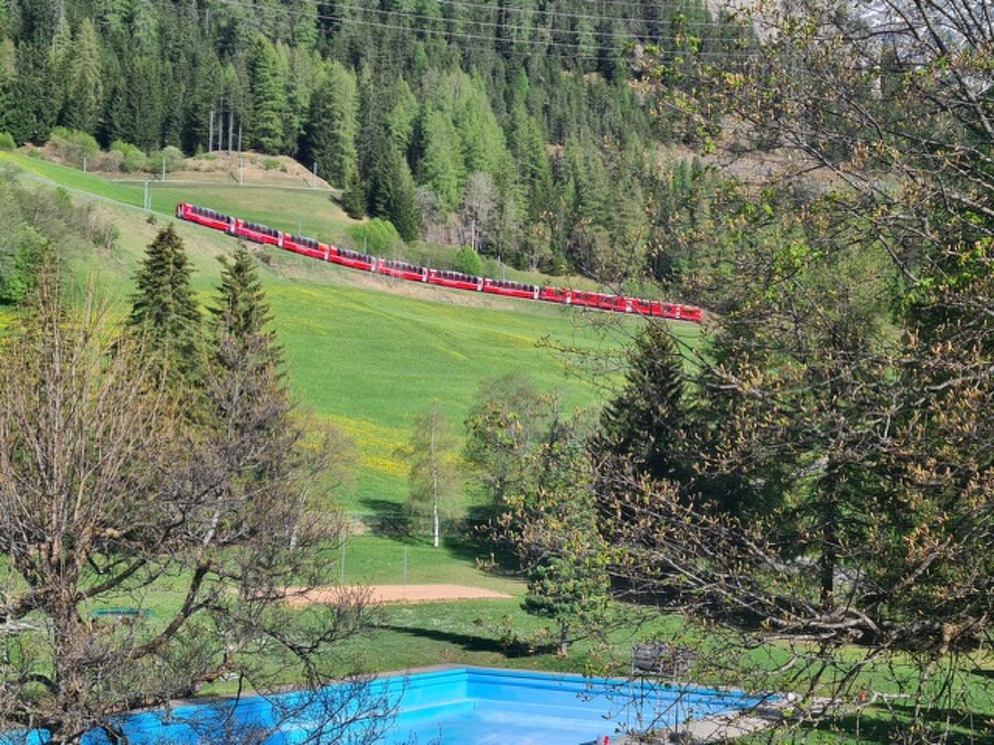 Albula B Chasa Nana, (Bergün/Bravuogn). - Buiten