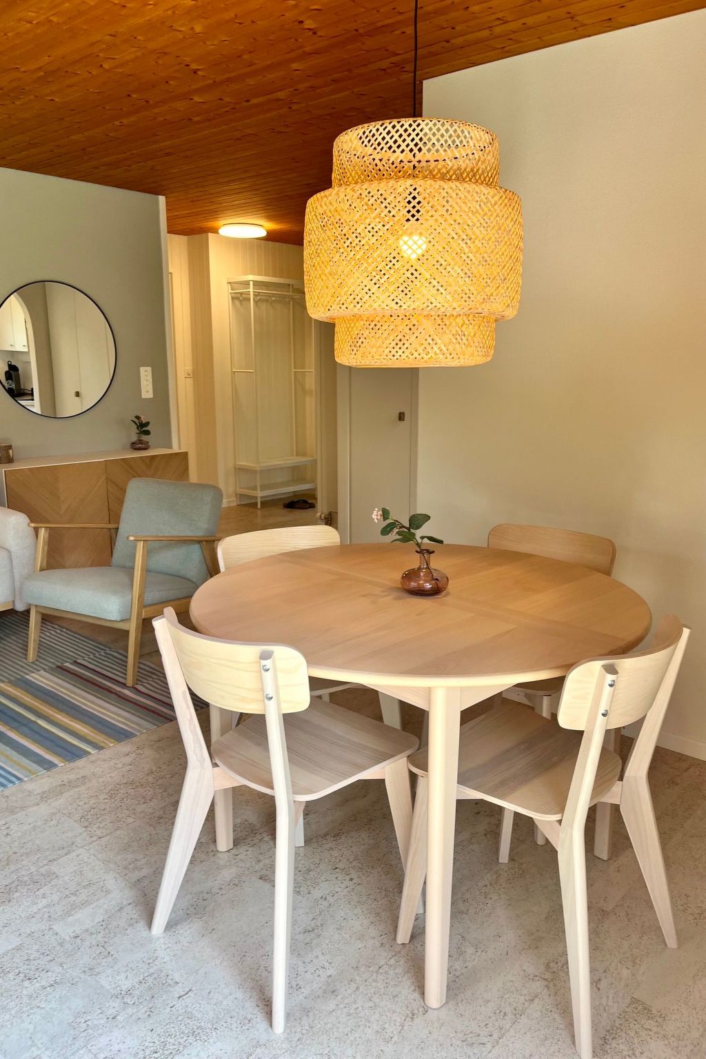 Appartement Albula B Chasa Nana, (Bergün/Bravuogn), 232 – Cuisine et coin repas, photo 16 sur 49