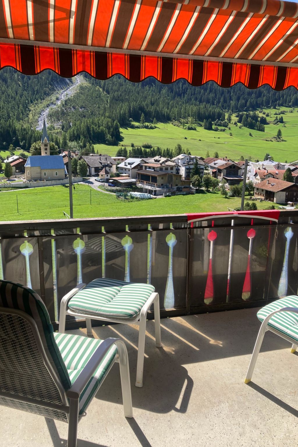 Chesa Rievanot B3°, (Bergün/Bravuogn). - Buiten