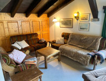 Ruim chalet in Alvaneu Dorf met tuin, garage en bergzicht voor 8 personen - thumbnail 4