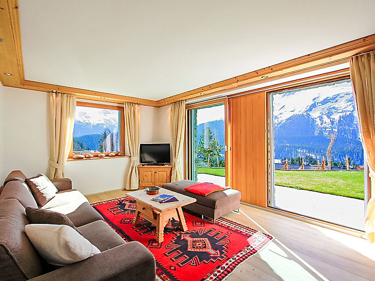 Centraal gelegen appartement in St. Moritz met berg- en meerzicht in St. Moritz