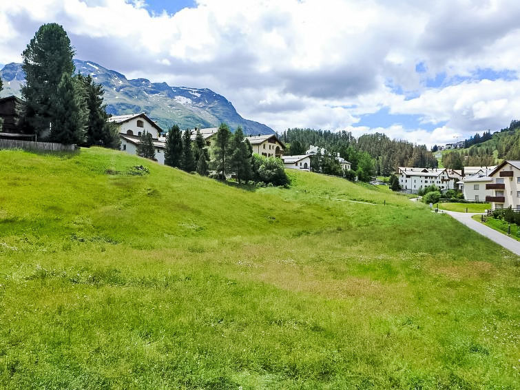 St Moritz accommodation cabins for rent in St Moritz apartments to rent in St Moritz holiday homes to rent in St Moritz