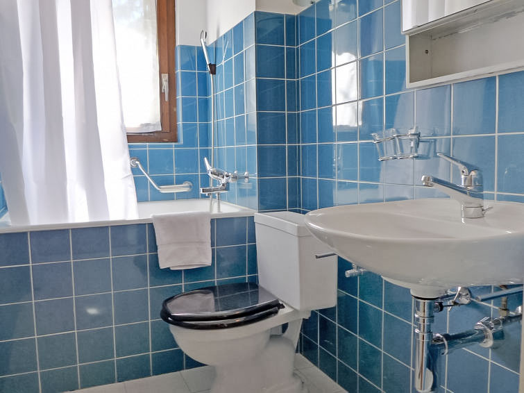 Chesa Arlas B3 - Slide 12