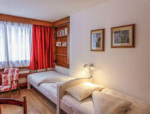 Ruim 3-kamerappartement bij het meer van St. Moritz met uitzicht op de bergen - thumbnail 4