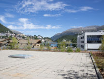 Chesa Piz Mezdi – Centraal appartement in St. Moritz Bad, 400m van het meer - thumbnail 5