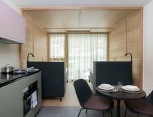 Stadthaus N9 Mountain Medium Studio