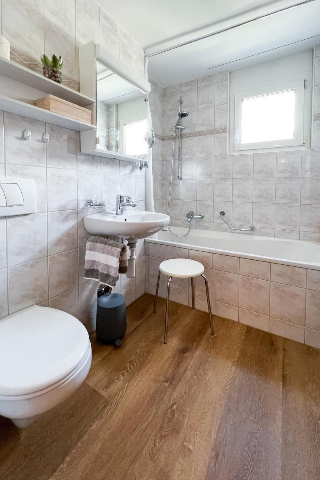 Suot Staz 10-Image-tags.info